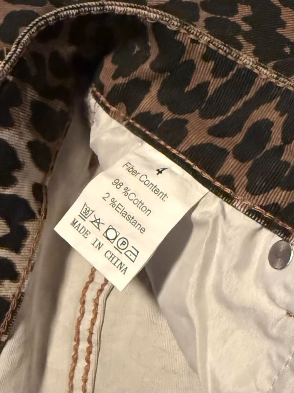 🐆✨ NWT Leopard Print Straight Leg Jeans Size 18 - Picture 4 of 8